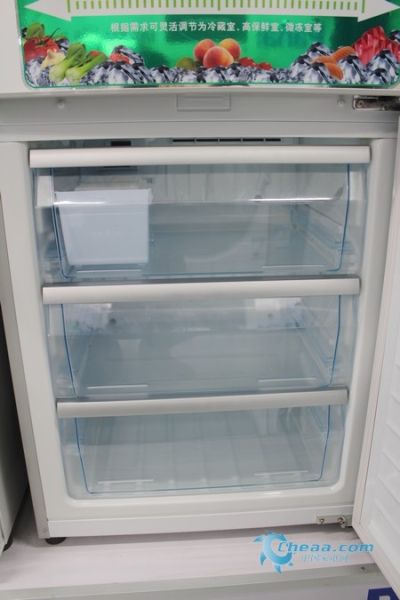 还您清新保鲜环境松下变频三门冰箱推荐