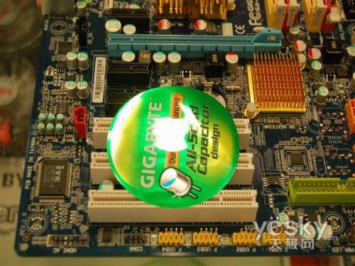 ��ǿ�������صͼ۸񼼼�P35-DS3L����900Ԫ