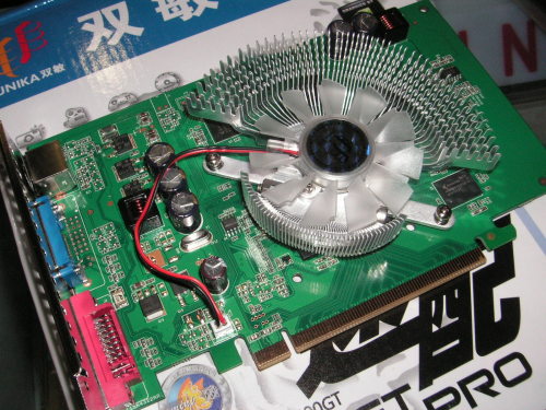 ����������ů˫��8500GT�Կ����ۻ�����