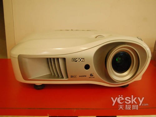 ���ж��а�����720PͶӰ������14800Ԫ