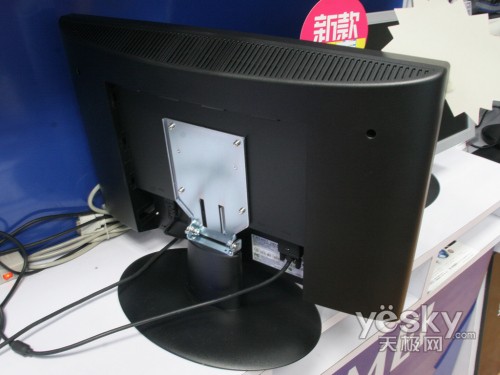 奇美CMV 221D 22寸液晶显示器售价不到2000