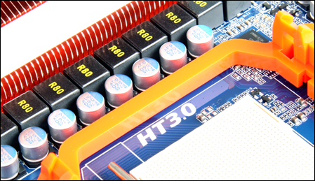 AMD��ǿ�廪˶790FXоƬ����������(2)