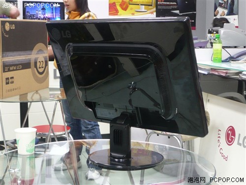 ���Ǿ�Ʒ�����˿�һ�߸߶�22��Һ��(3)