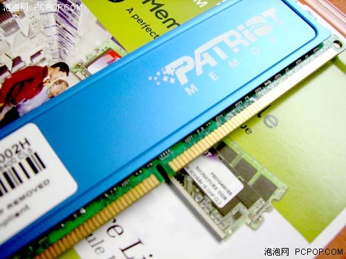 轻松微笑博帝2G800内存默电超1000