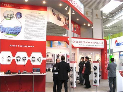 Cosonic�����μӵ¹���ŵ��CeBITչ����Ӱ