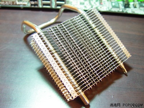 装不进去机箱的DFI主板X48大图解析!