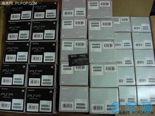惊呼全新PSP2000极限4G套装价1666元