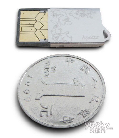 宇瞻新推AS121超迷你MicroSD单槽读卡器