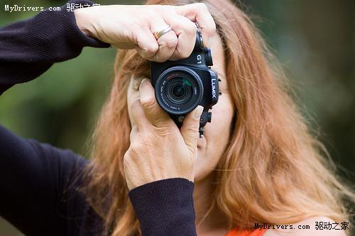 可更换镜头非单反数码相机DMC-G1实机照片释