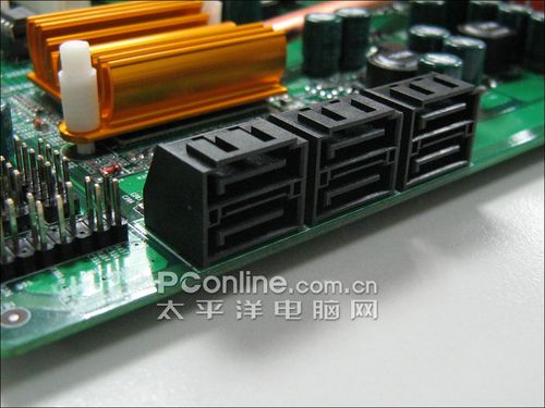 P43血腥399元PK战!一体式热管P43绝杀令