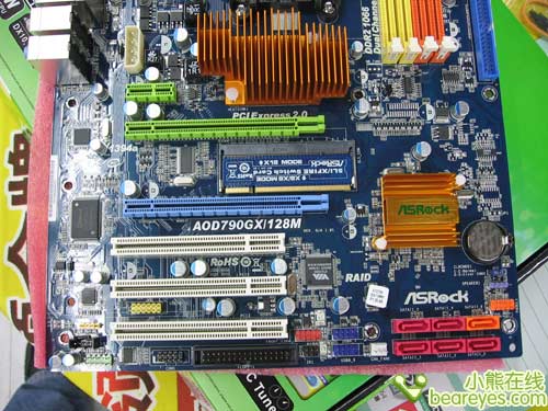 全固态中最廉价华擎交火790GX主板才699元
