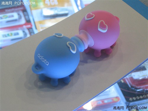 特殊的礼物 五款情侣U盘让七夕更惊喜_硬件