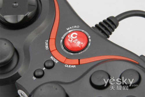 胜利在召唤北通战戟2游戏手柄格斗试玩评测