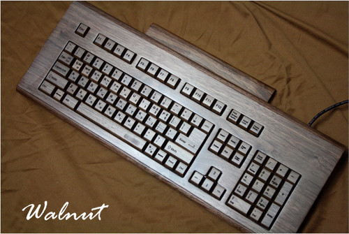 有钱买什么不好?顶级玩家发烧装备秀