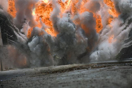 [电影]获奥斯卡最佳影片《拆弹部队》_硬件