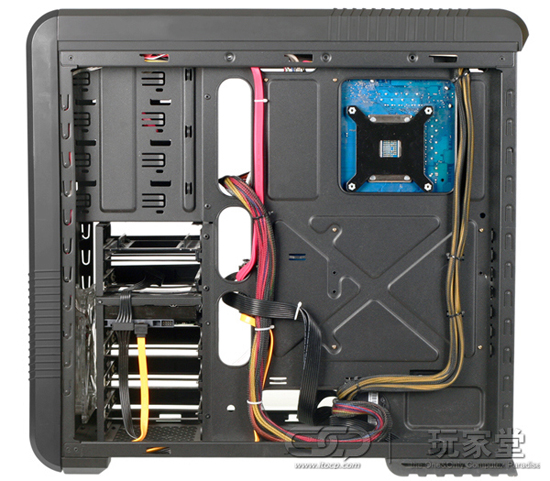 走线潮过犀利哥 酷冷CM690II装机实测