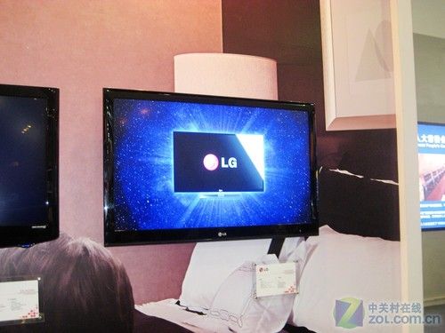 72英寸3D领衔! LG推出大量商用显示器_硬件