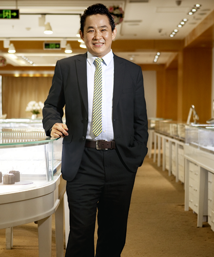 ËäÈ»»¹Ã»ÓÐÍÆ³ö¾ßÌå²úÆ·£¬µ«ÍõÓºÒѾ°ÑÕû¸öÂß¼ÏëÃ÷°×£¬ÄǾÍÊǹ¤¾ß¡ªÏû·Ñ³¡¾°¡ª½ðÈÚ¡£