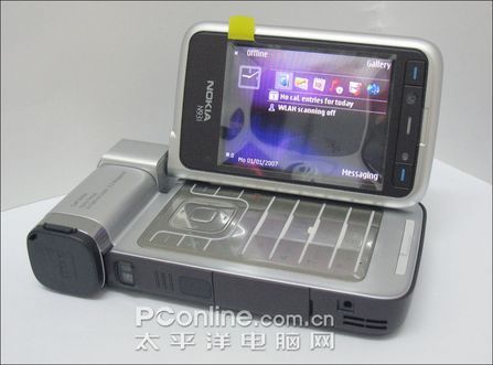 变形金刚手机版诺基亚N93i只要4480元