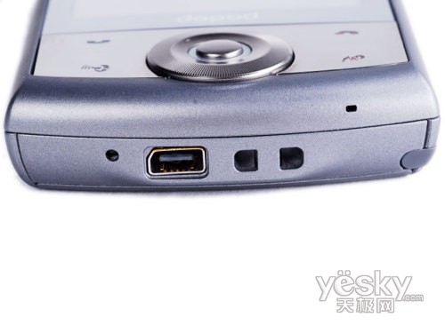 300万像素摄像头 多普达P860售价6660_手机