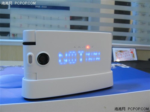 漂亮不等人!O2概念音乐手机Coco再到