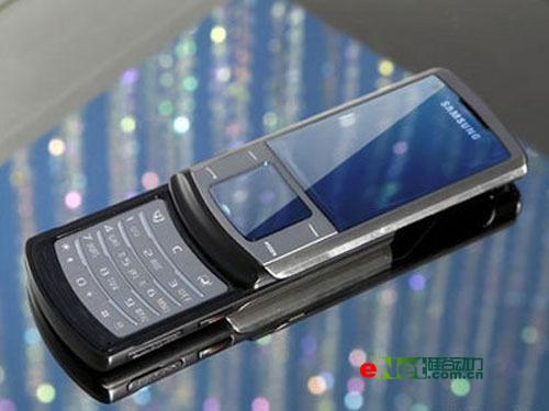 U900