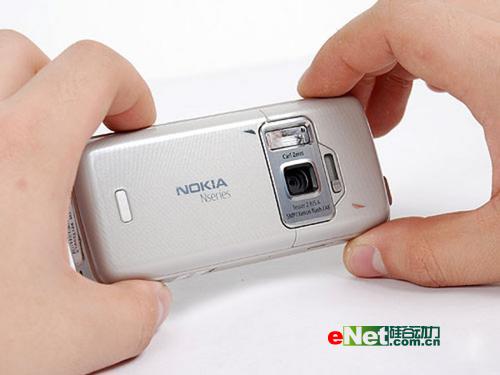 N82