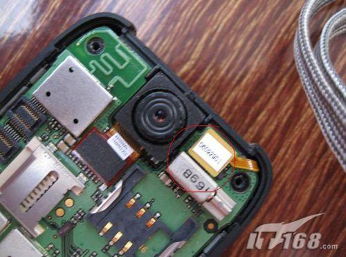 小问题自己解决 更换MOTOA1200手机听筒排