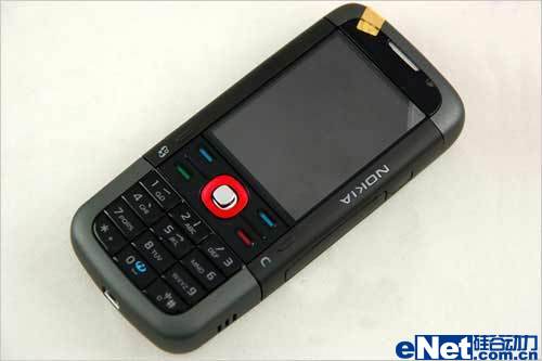 酷黑变形金刚!诺基亚5700xm爆2060_手机