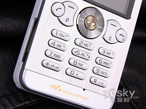 低端Walkman新秀 索尼爱立信W302c评测报告