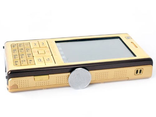 解决充电的烦恼用长虹365长动力手机