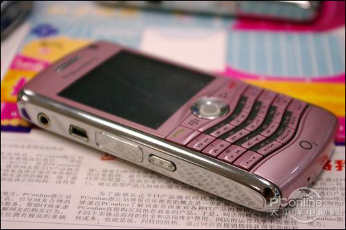 女生都喜欢 粉色黑莓8120零通话仅1200_手机