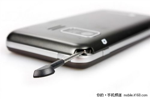 国产Android智能机 中兴X876现仅售930_
