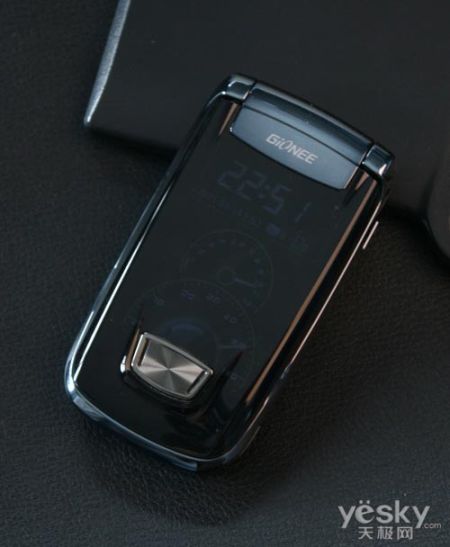 透明翻盖跑车设计金立商务手机A350评测
