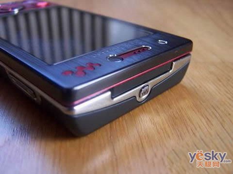 鿴ᰮ W715 һͼ