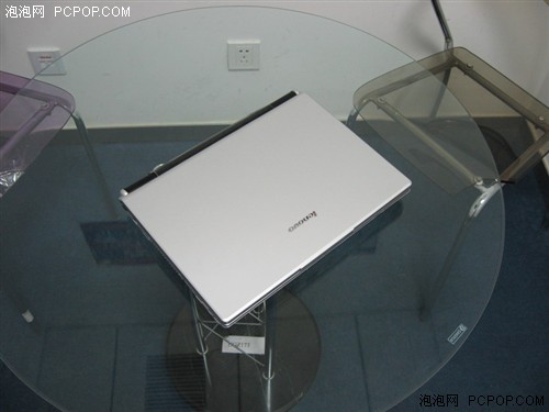 13吋独显双核本天逸F31A降至6700元