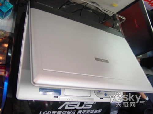 站直了别趴下 男人专用减压笔记本电脑推荐