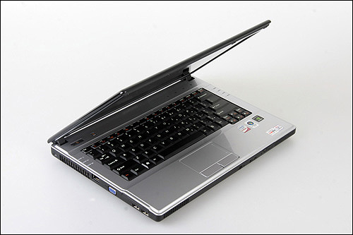 风格的突破联想新模具独显本G430评测