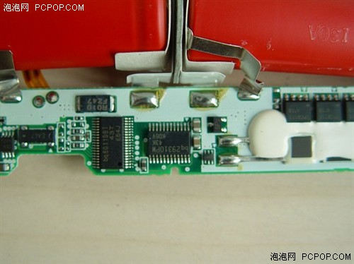 拆开看明白!IBM与GodMobi笔电池拆解