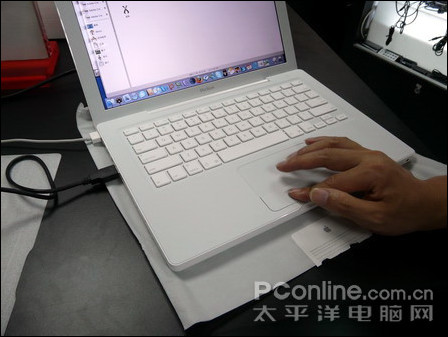 ��ʱ�д�������ƻ��MacBookMB402CH/A˫��13��ʼǱ����700Ԫ!