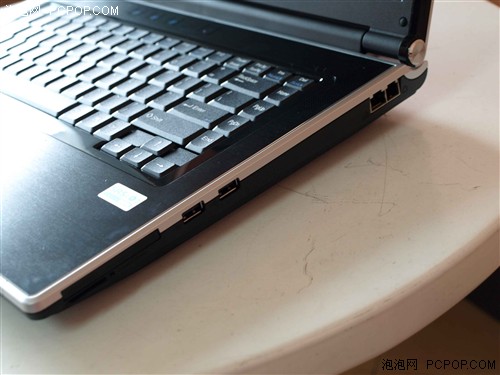 ��9800MGTʷ����ǿ15����M860TU���