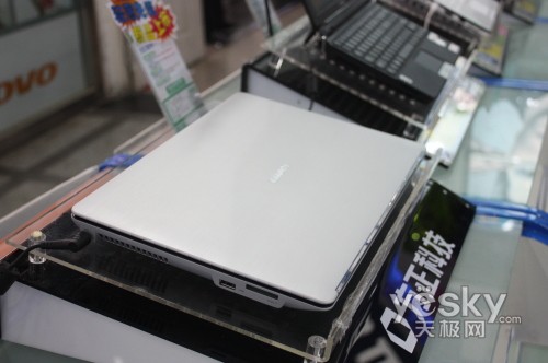 预装Windows 7系统 方正S370报价8199元_笔