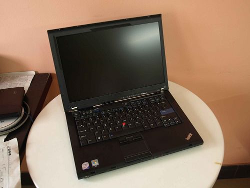 配正版Win7 Thinkpad T400新货售7099元_笔记