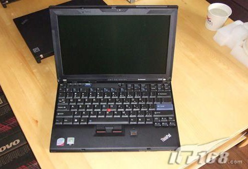 ±ЯThinkPadX20011700