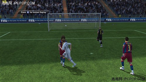 PES2011和FIFA11对决各大主流本平台_笔记本