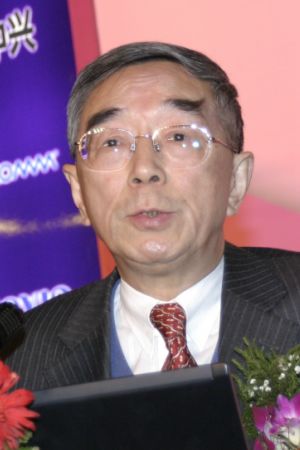 科技时代_图文：原邮电部副部长、中国工程院院士朱高峰