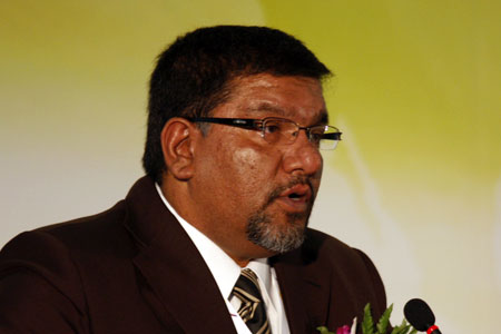 й Tariq Rahman