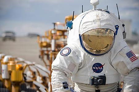 NASA测试未来登月装备拟建月球基地(组图)(3)