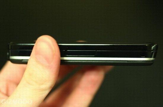 组图：诺基亚首款S60触摸屏手机真机图赏