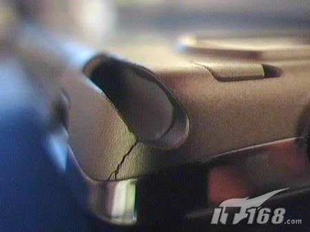 五处断裂索尼爱立信X1曝严重质量问题(2)